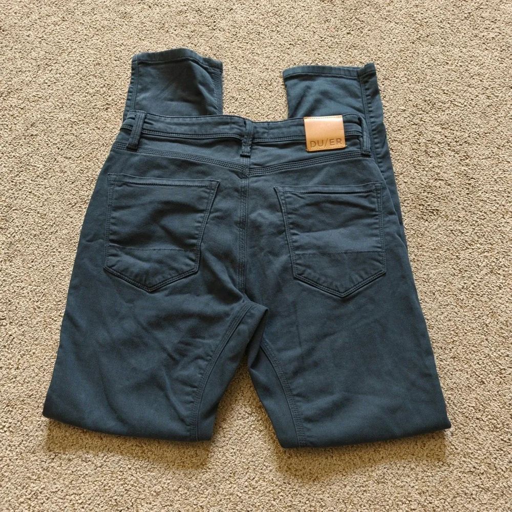 DU/ER Slim Fit Men’s Jeans in Navy Blue